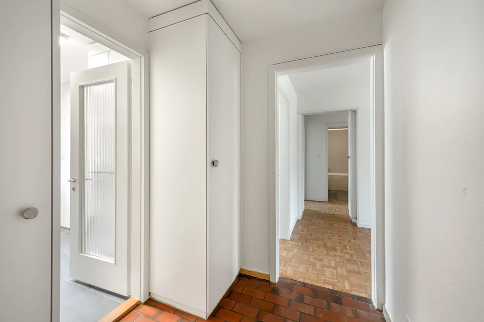 Your new home in a freshly renovated family apartment!