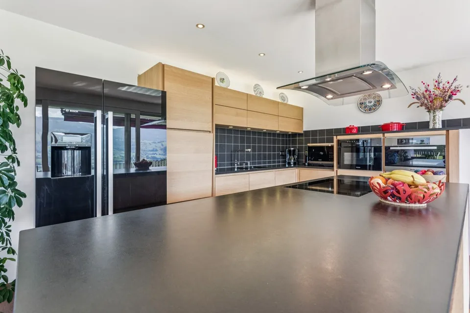 Sublimes Dachgeschoss im Duplex mit atemberaubendem Blick auf den Gruyère-See – Foto 6 von 11