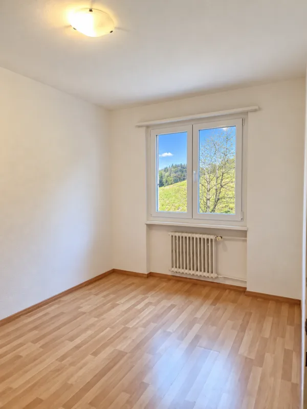 Bel appartement moderne et lumineux de 3 pièces à Perrefitte