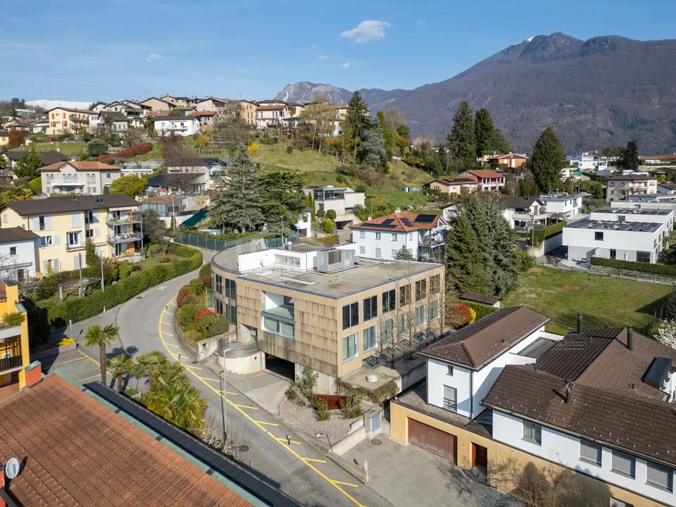 ELEGANTE 3.5 LOCALI IN POSIZIONE TRANQUILLA – photo 8 of 15