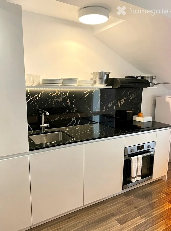 Chambre spacieuse dans un appartement partagé dans la zone de Loreto