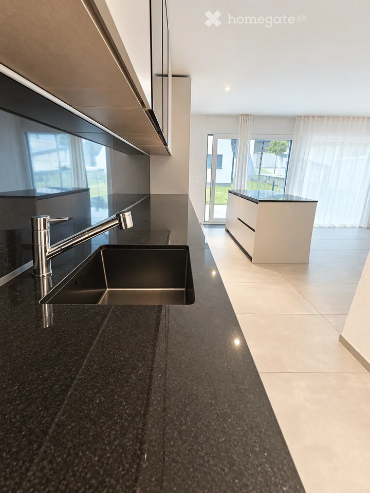 Moderne 4.5-Zimmer-Villa – 200 m² – Garten – 2 überdachte Parkplätze – Vuisternens-en-Ogoz