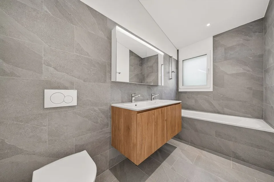 Neues 4,5-Zimmer-Apartment mit Terrassen und Blick auf die Voralpen – Foto 17 von 19