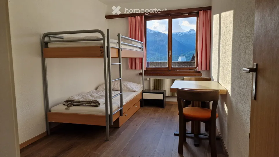 Appartamento di vacanza arredato di 3 locali a Meierhof (Obersaxen) con una meravigliosa vista montana