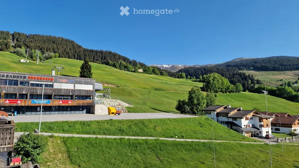 Appartamento di vacanza arredato di 3 locali a Meierhof (Obersaxen) con una meravigliosa vista montana