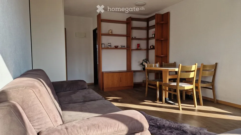 Appartamento di vacanza arredato di 3 locali a Meierhof (Obersaxen) con una meravigliosa vista montana