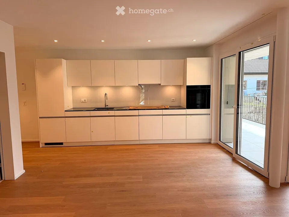 Location pour la première fois : appartement neuf de 3,5 pièces avec deux salles de bain et balcon couvert de 17 m²