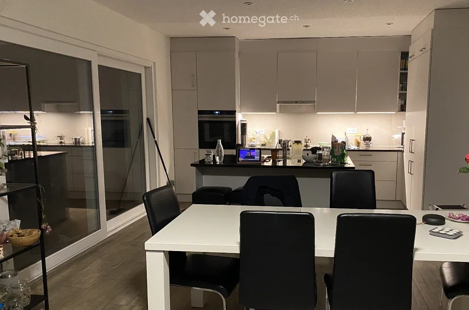WG-Zimmer im Villenviertel mit herrlicher Alpensicht! 7 min Velo zum Bahnhof Olten (30min ZH/BE/BAS)