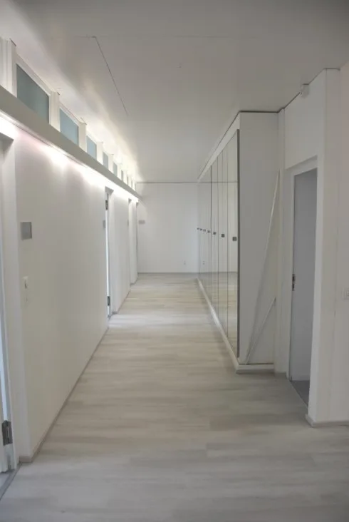 Spazio ufficio attraente nella zona industriale di Harzach – foto 4 di 4