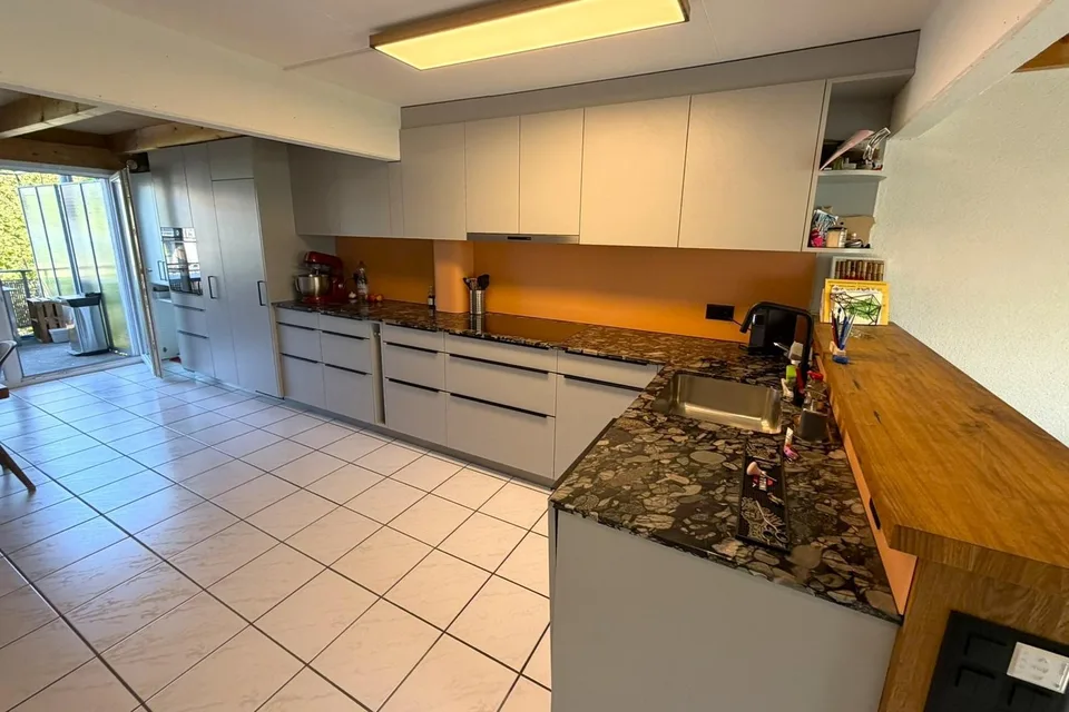 Charmantes Einfamilienhaus in ruhiger Lage in Schüpfen – Foto 5 von 11