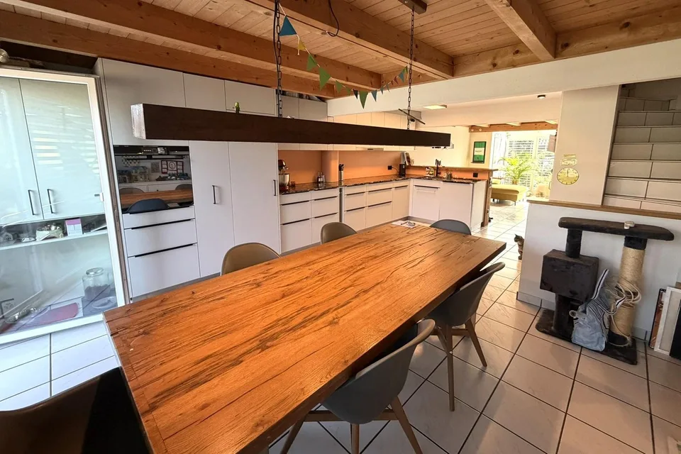 Charmantes Einfamilienhaus in ruhiger Lage in Schüpfen – Foto 4 von 11