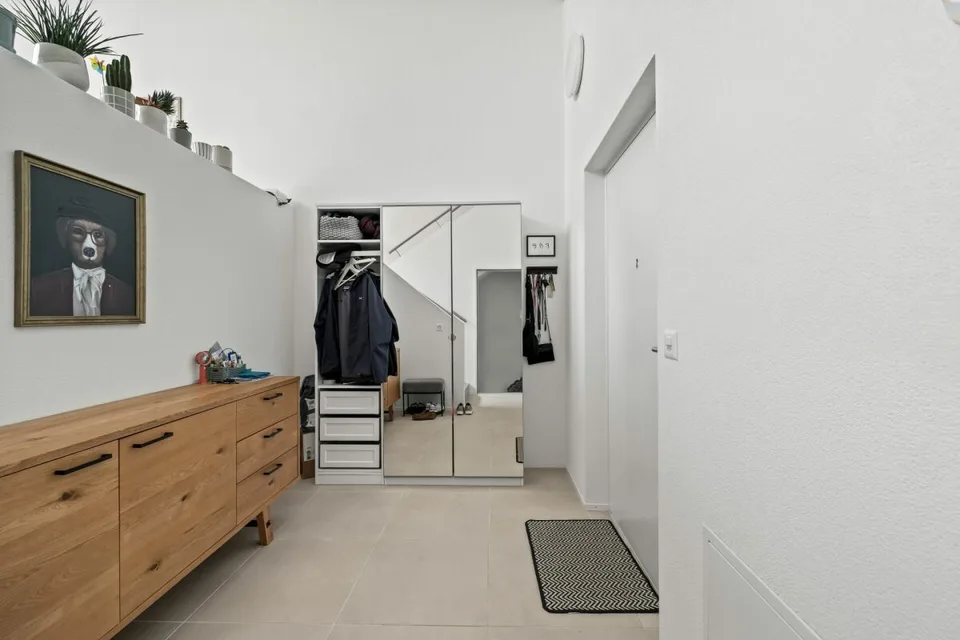 Casa a schiera moderna che impressiona per la vita idilliaca e centrale - ottimale per le famiglie – foto 7 di 15