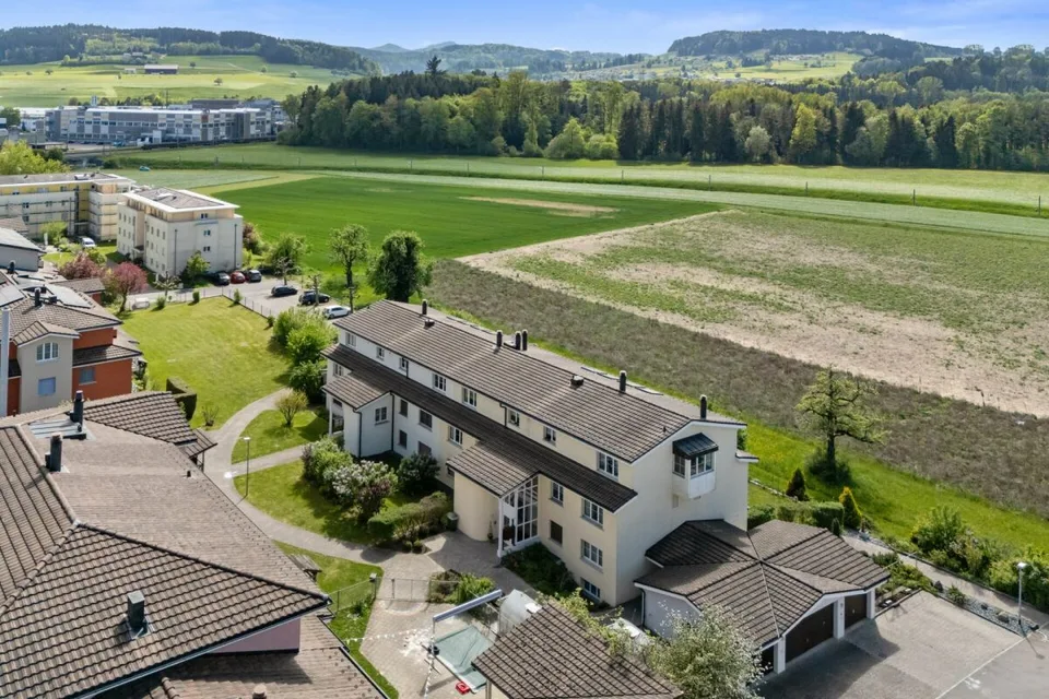 Appartement en duplex de 5,5 pièces dans un quartier familial – photo 11 sur 17