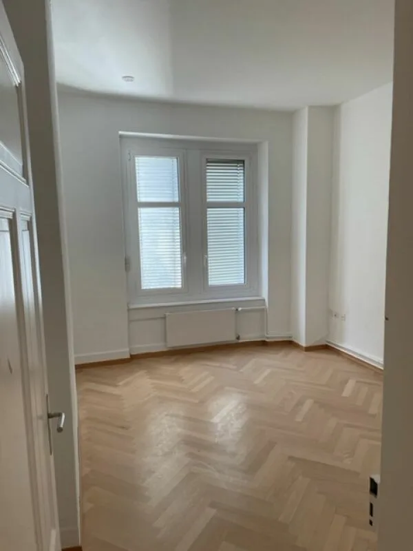 Vollausgebaute Bürofläche an prominenter Lage im Seefeld – Foto 4 von 6