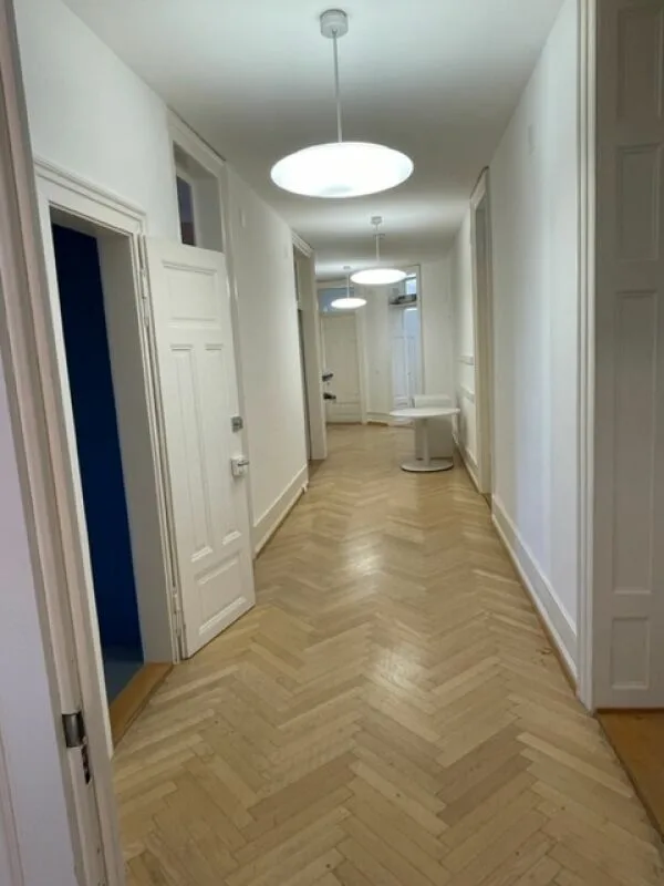 Vollausgebaute Bürofläche an prominenter Lage im Seefeld – Foto 3 von 6