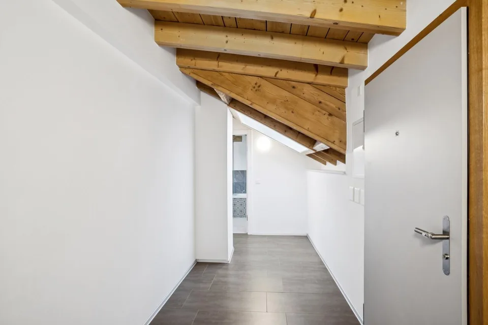 Un attique de charme aux beaux volumes – photo 7 sur 9