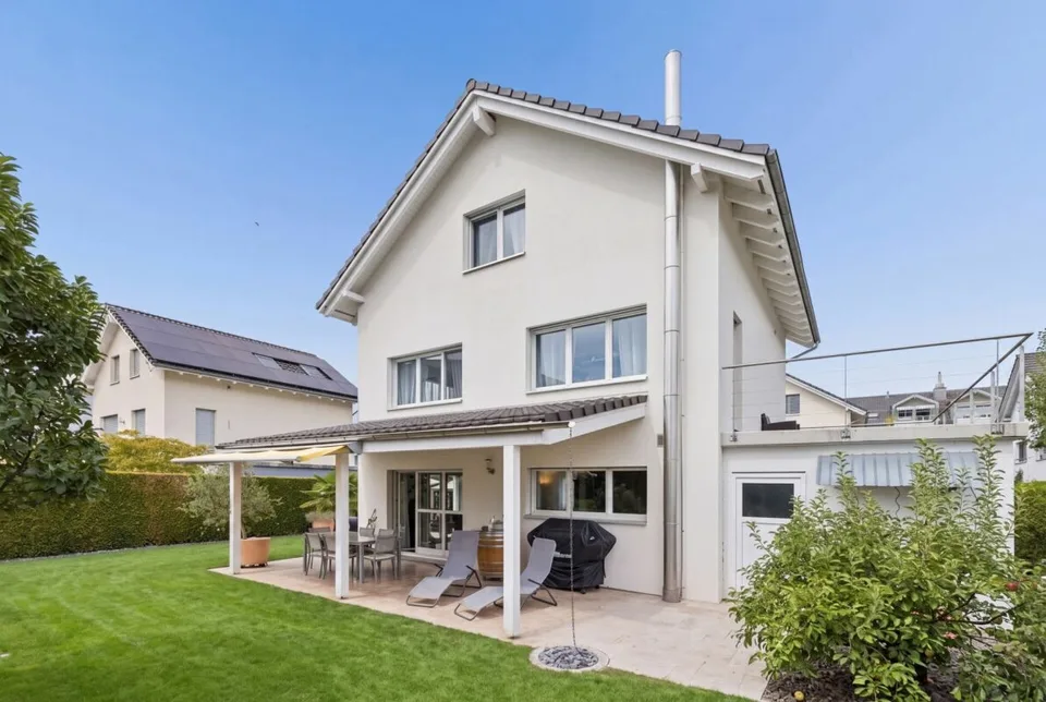Familienfreundliches 6-Zimmer-Einfamilienhaus mit Garten – Foto 27 von 28