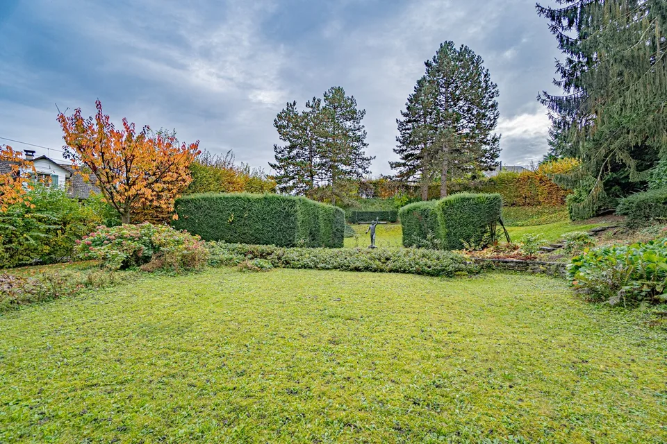 Historisches MFH mit 3 Einheiten und privatem Seepark mit EFH in Richterswil – Foto 6 von 13