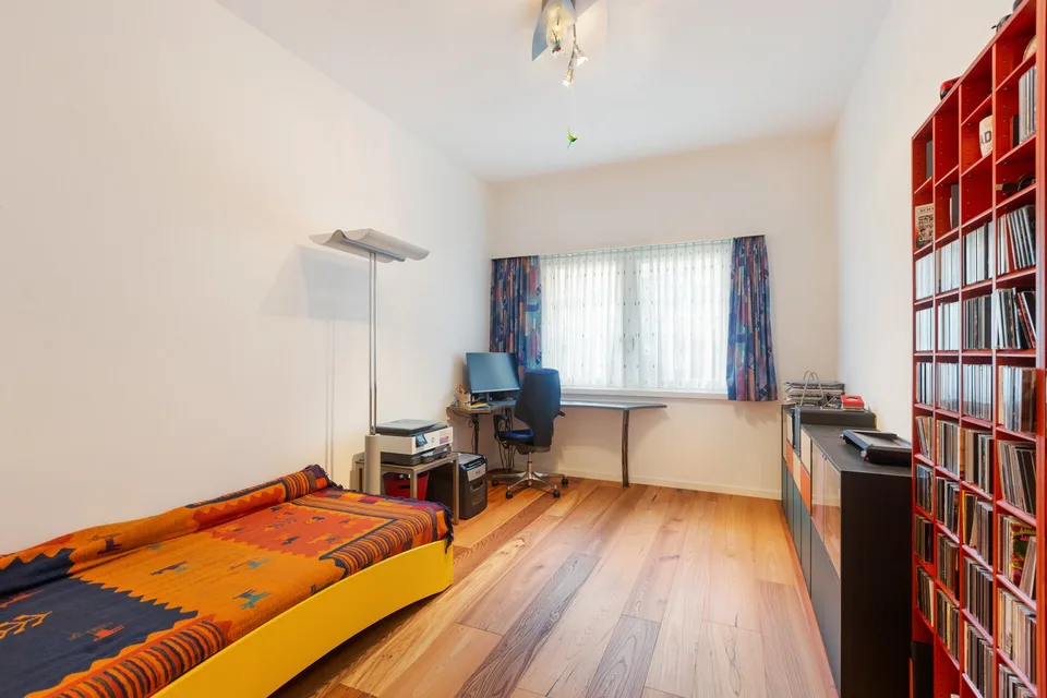 Molta spazio per vivere: appartamento di 4,5 locali con piano generoso – foto 9 di 13
