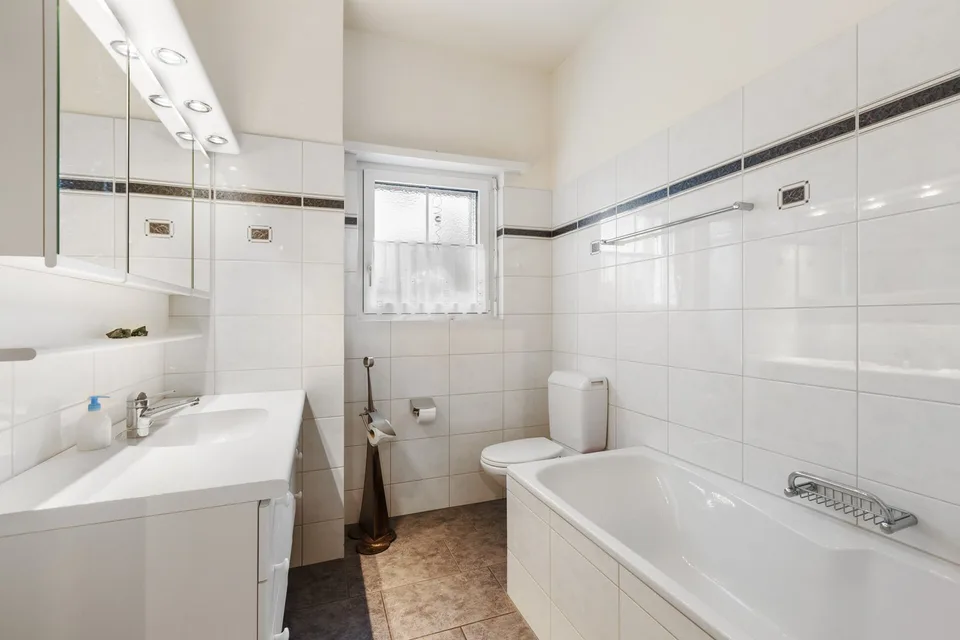 Molta spazio per vivere: appartamento di 4,5 locali con piano generoso – foto 11 di 13