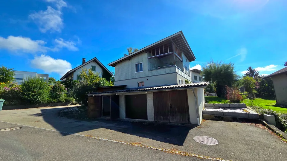 Maison unifamiliale dépendante de 4,5 pièces avec appentis et garage dans un bonne situation macro – photo 16 sur 18