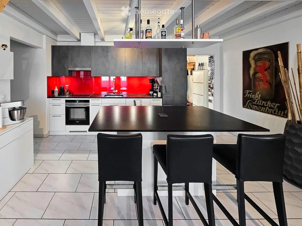 Charmante 3.5-Zimmer-Dachwohnung mit Balkon in Uitikon Waldegg – Foto 3 von 7