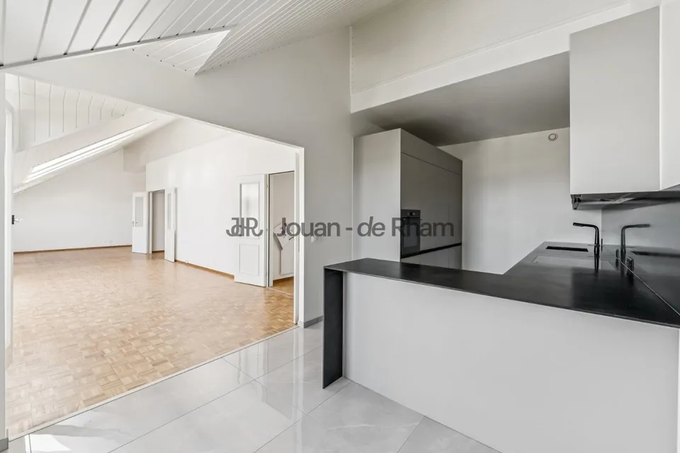 Malagnou | Spacieux appartement rénové au coeur de Genève – photo 3 sur 13