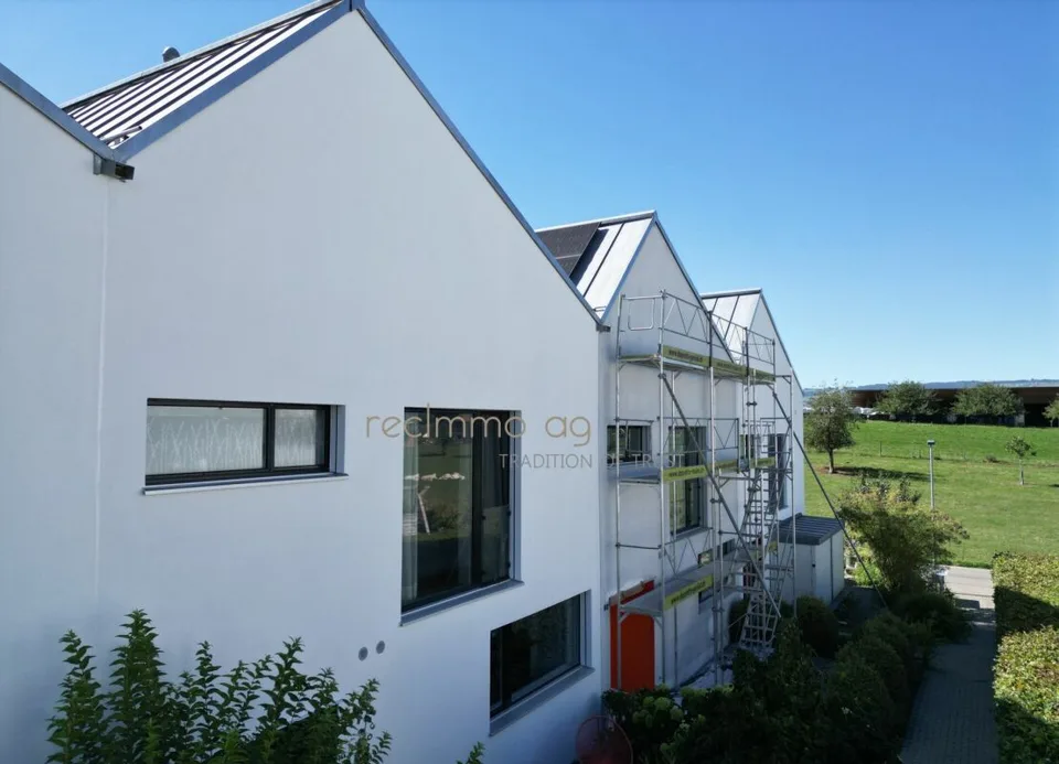 Spacious 6.5-Room Family Home with Garden in Obfelden – photo 5 of 9