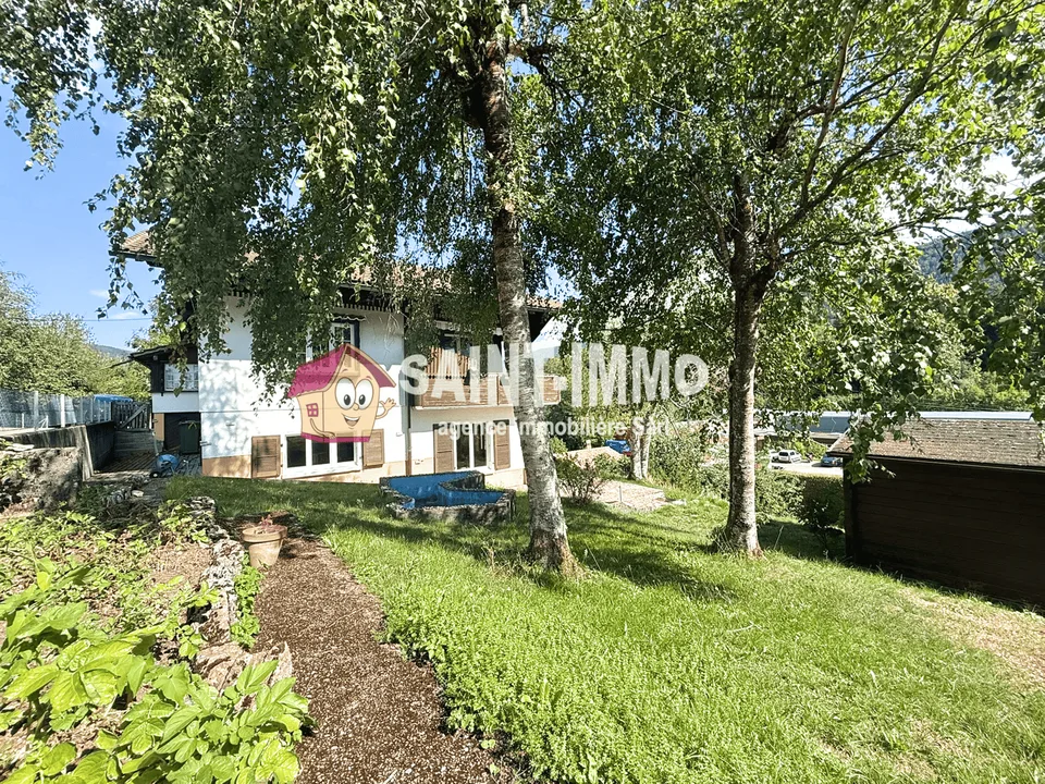Chalet con due appartamenti (3 & 6.5 locali) con giardino alberato di 840 m2, terrazza e garage – foto 24 di 25