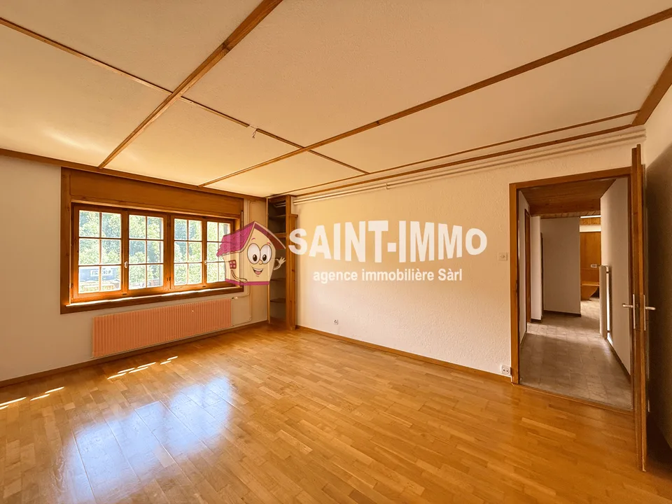 Chalet con due appartamenti (3 & 6.5 locali) con giardino alberato di 840 m2, terrazza e garage – foto 5 di 25