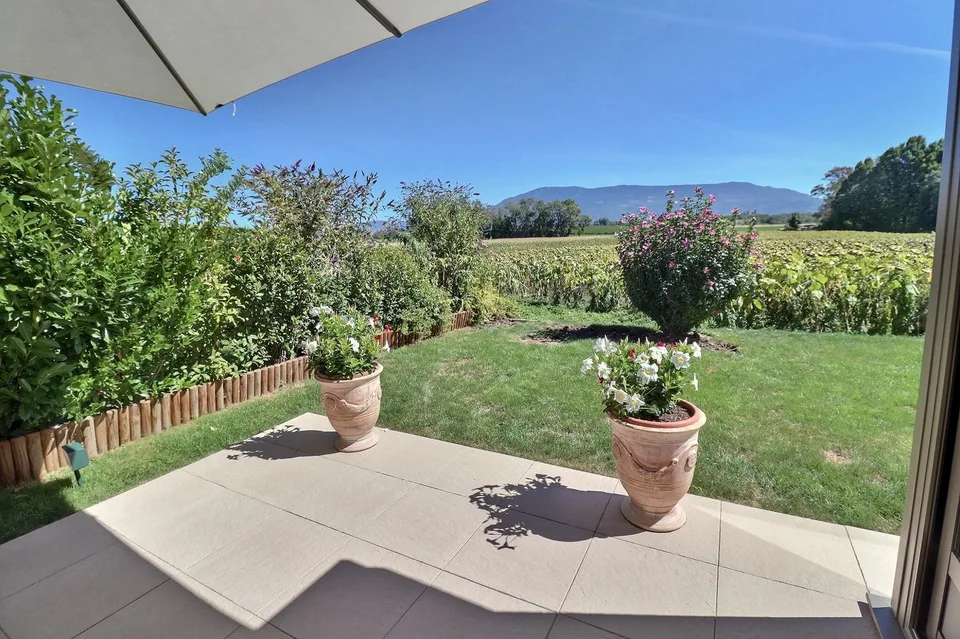 Magnifique appartement en rez de jardin vue dégagée sur la campagne en viager occupé sans rente – photo 5 sur 5