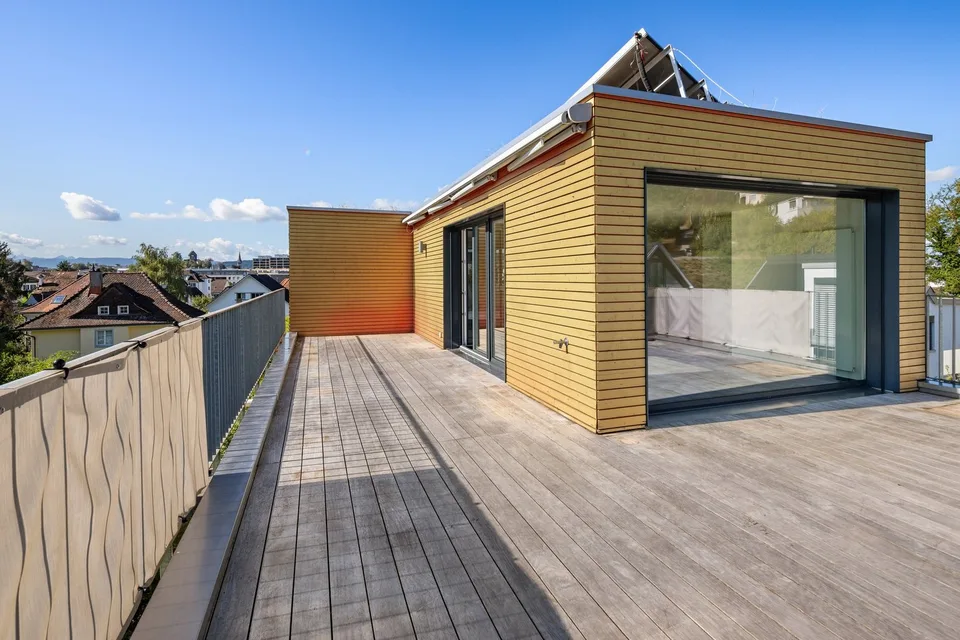 Appartement duplex de 5,5 pièces excitant avec un espace de vie ouvert supplémentaire