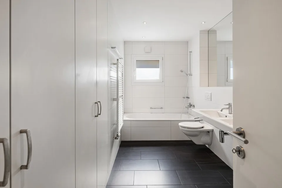 Appartement duplex de 5,5 pièces excitant avec un espace de vie ouvert supplémentaire
