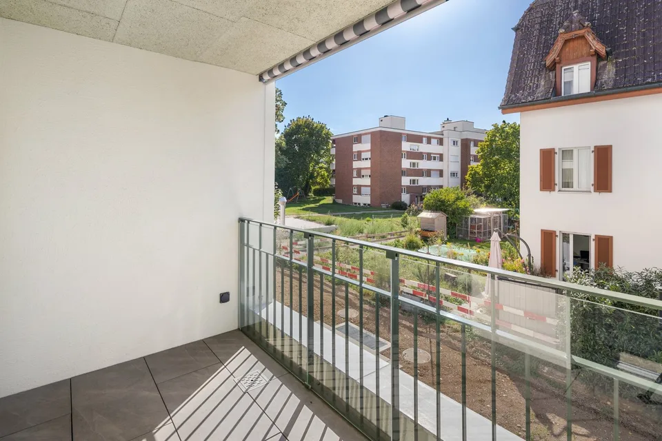 New Build: Large, Stylish 4.5-Room Apartment with Balcony and Loggia