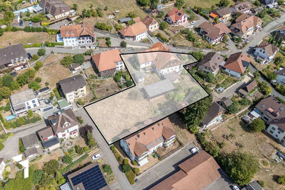 Terreno edificabile di 2'210m2 in un quartiere residenziale preferito – foto 2 di 4