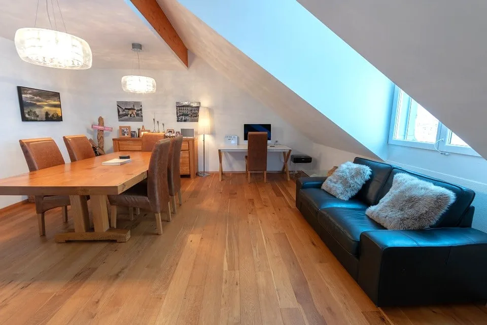 Prächtige 4.5-Zimmer-Dachwohnung in Saint-Cergue – Foto 5 von 13