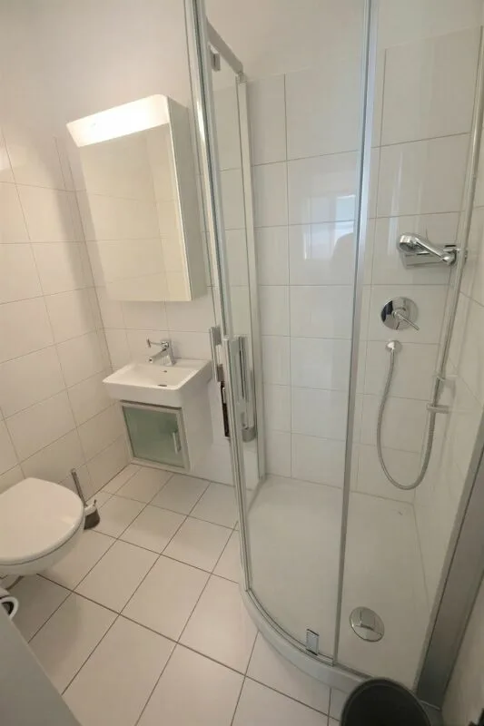 REPRÄSENTATIVER BÜRORAUM MÖBLIERT - 50% SHARING – Foto 5 von 6