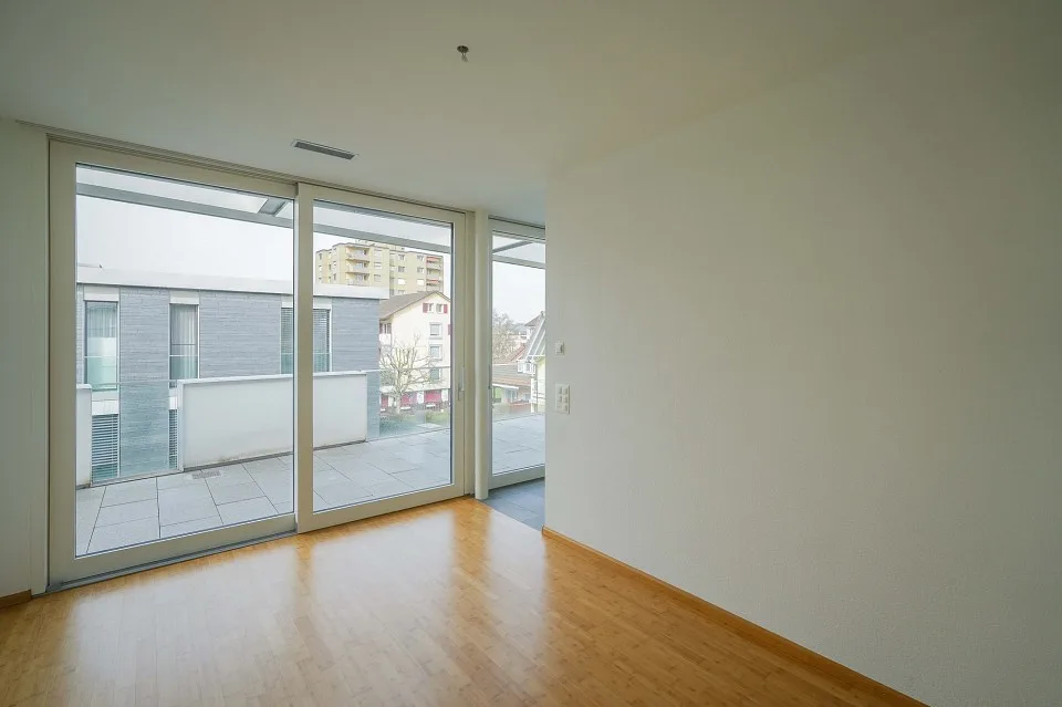 Plaisir de vivre de classe exceptionnelle ! Appartement attique exclusif 4,5 pièces avec ascenseur direct dans l'appartement – photo 11 sur 13