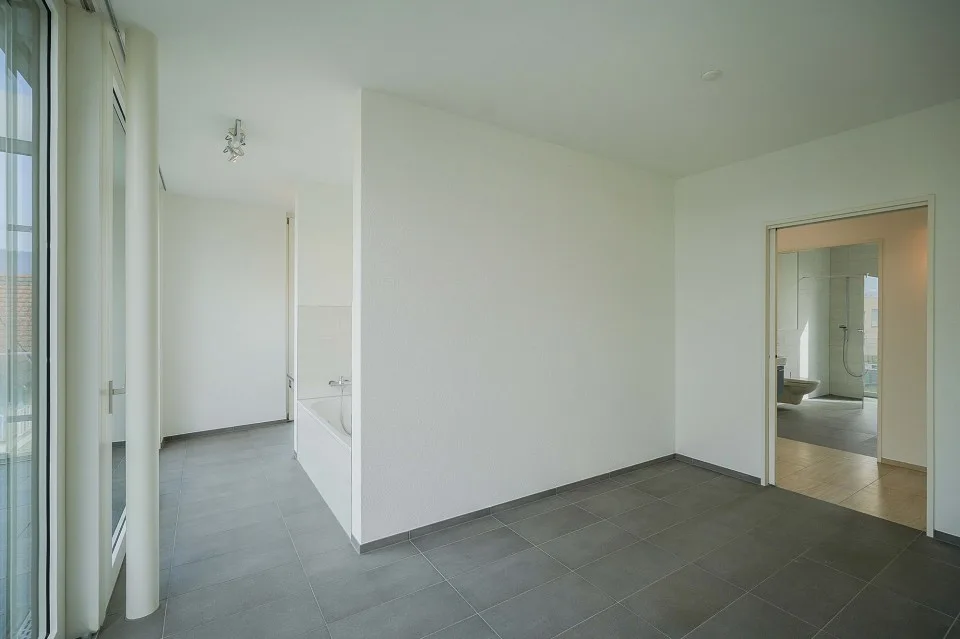 Plaisir de vivre de classe exceptionnelle ! Appartement attique exclusif 4,5 pièces avec ascenseur direct dans l'appartement – photo 7 sur 13