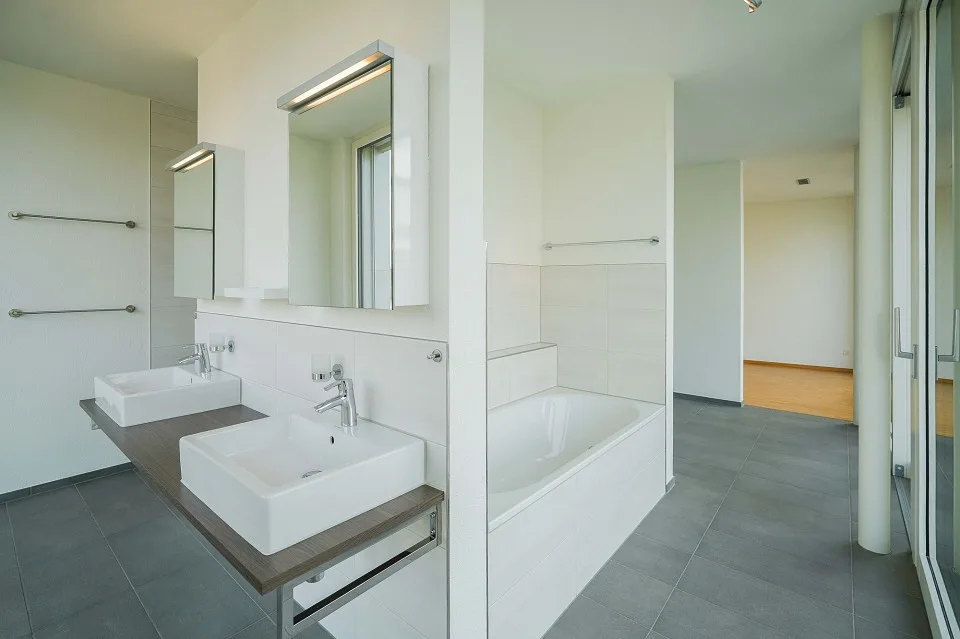 Plaisir de vivre de classe exceptionnelle ! Appartement attique exclusif 4,5 pièces avec ascenseur direct dans l'appartement – photo 8 sur 13