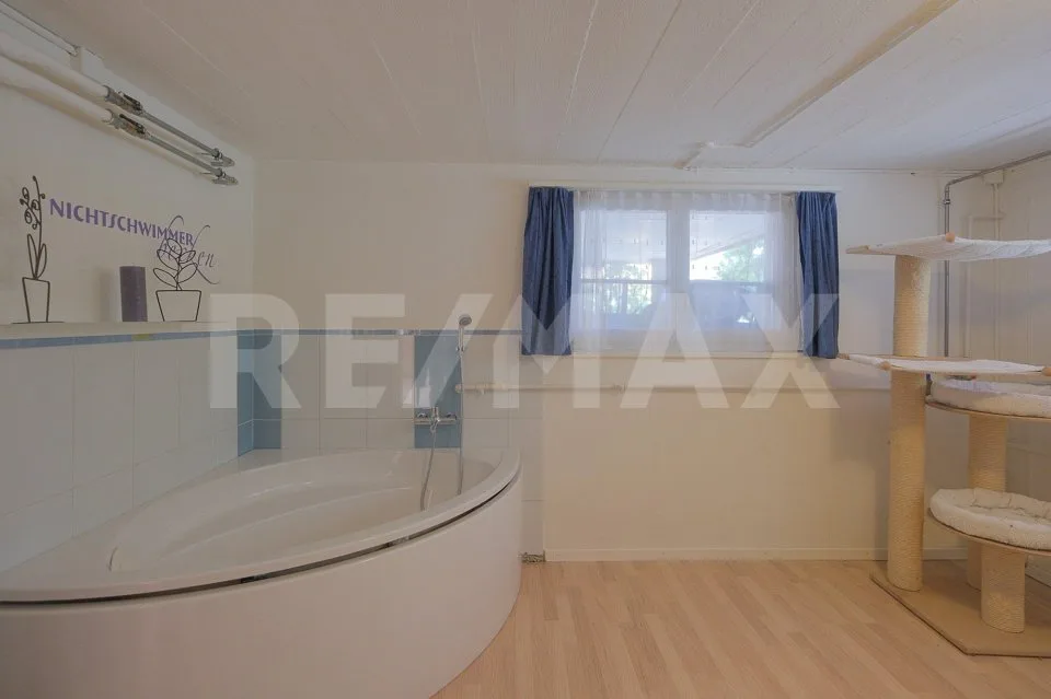 Maison individuelle dans un endroit calme et ensoleillé au bord de la zone de construction – photo 10 sur 13