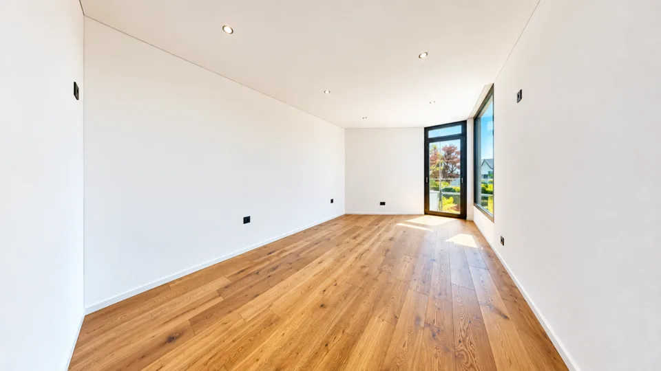APPARTAMENTO ESCLUSIVO 4.5 LOCALI CON VISTA PANORAMICA E GRANDE ZONA ESTERNA
