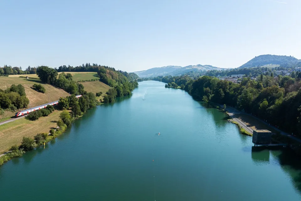 Exklusive 5.5-Zimmer-Wohnung in hervorragender Lage am Rotsee – Foto 3 von 12