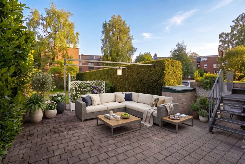 COZY GARDEN APARTMENT WITH A BEAUTIFUL OUTDOOR AREA – photo 6 of 8
