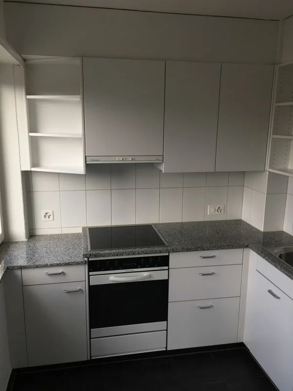 Temporary 4-room apartment (top floor with elevator) with balcony in Küsnacht