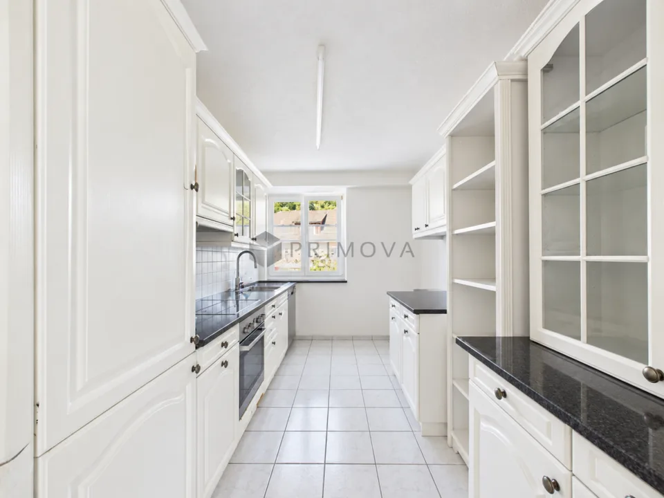 Two apartments under one roof – photo 4 of 15