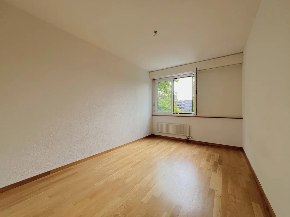 4.5-Zimmerwohnung mit Blick gegen den Jura – photo 7 of 9