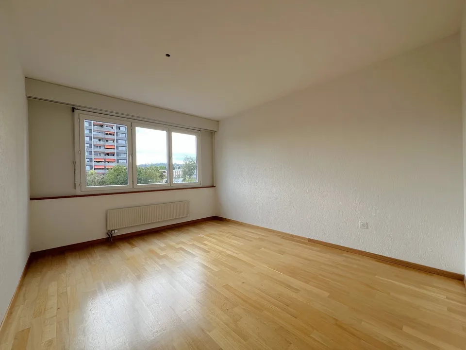 4.5-Zimmerwohnung mit Blick gegen den Jura – photo 6 of 9
