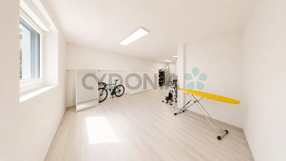 Exclusivité Belle maison mitoyenne de 135 m²,sur trois étages, en zone résidentielle d'Aire. – photo 9 sur 9