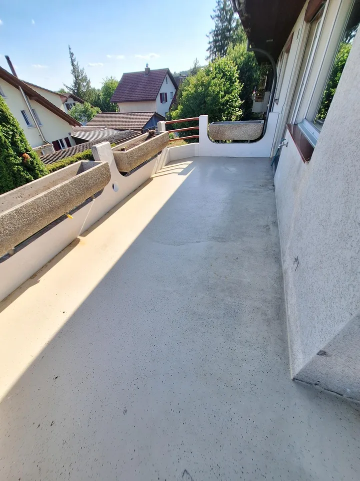 Appartement très bien entretenu de 4,5 pièces au 1er étage est avec cave et garage à Attiswil – photo 12 sur 16